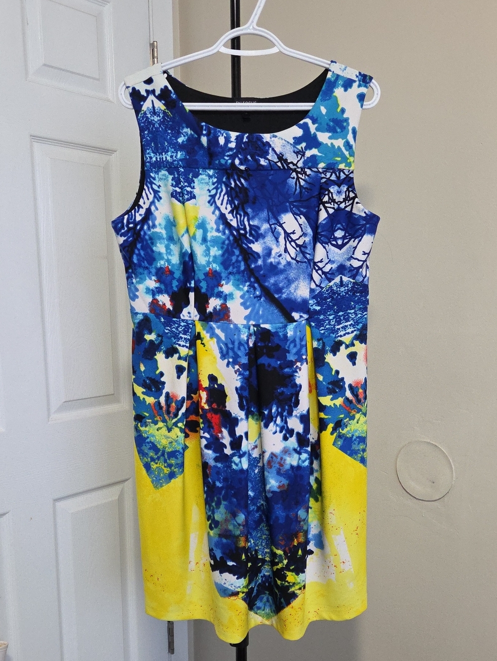 Enfocus Studio Plus Size Blue and Yellow Sleeveless Floral-Print A-line Dress